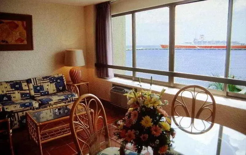 Suites Bahia Cozumel